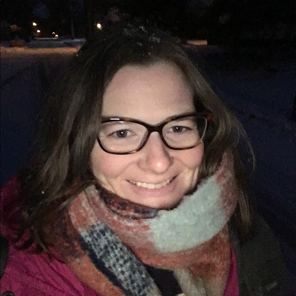 Meet your Posher, Carrie